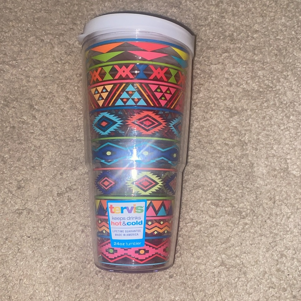 Tervis Bright Aztec Double Wall Hot & Cold 24 Ounce Tumbler